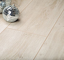 Kronopol Aurum Symfonia Aqua Zero d4526 Дуб Ларго фото 2 | FLOORDEALER